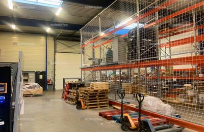 Local d'activité / Entrepôt - 890 m²