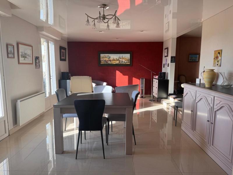 Maison - 167 m² - 5 pièces