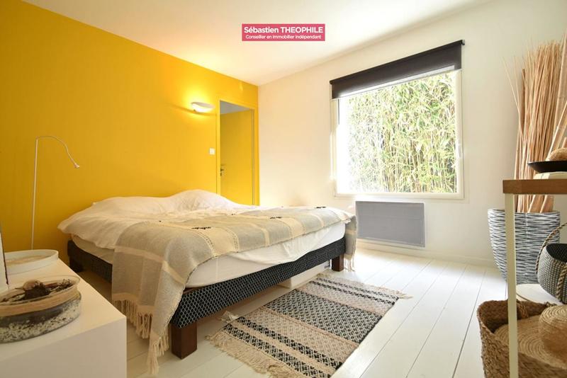 Maison - 206 m² - 7 pièces