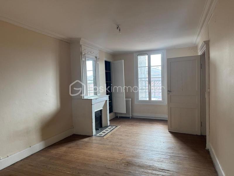 Appartement - 300 m² - 12 pièces
