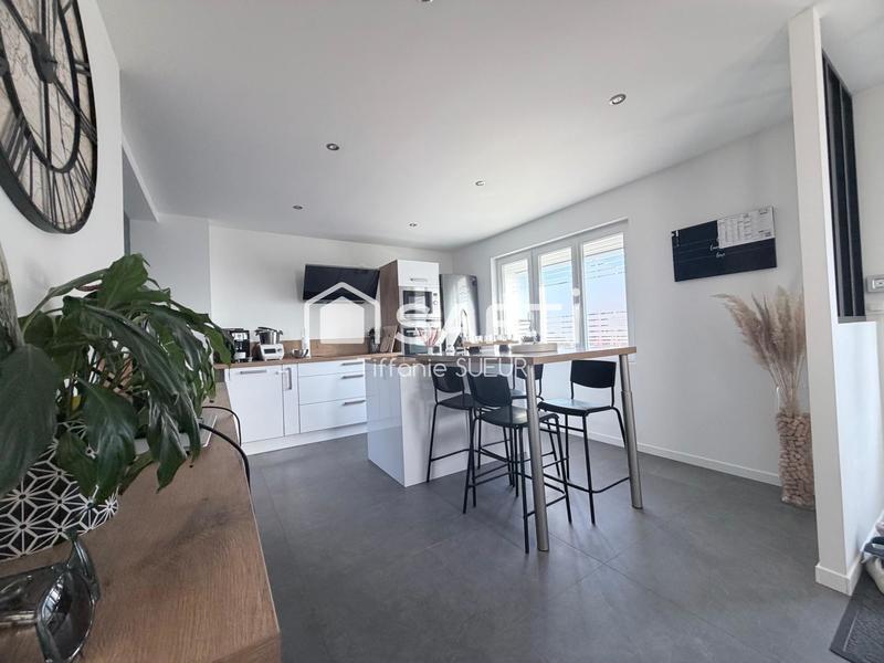 Maison - 98 m² - 6 pièces