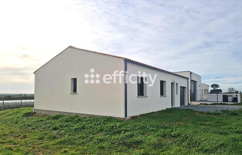 Maison - 88 m² - 4 pièces