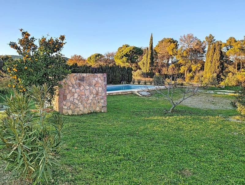 Maison - 274 m² - 9 pièces