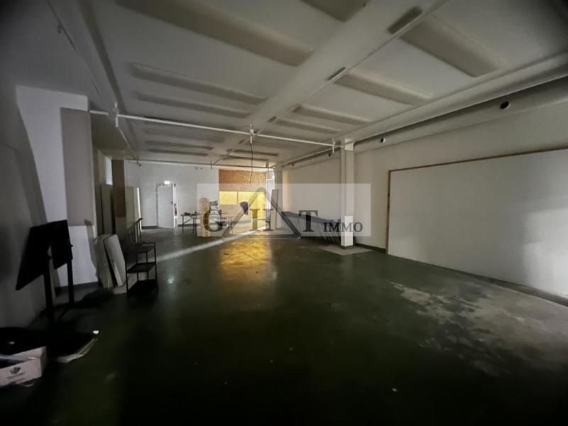 Entrepôt - 632 m²