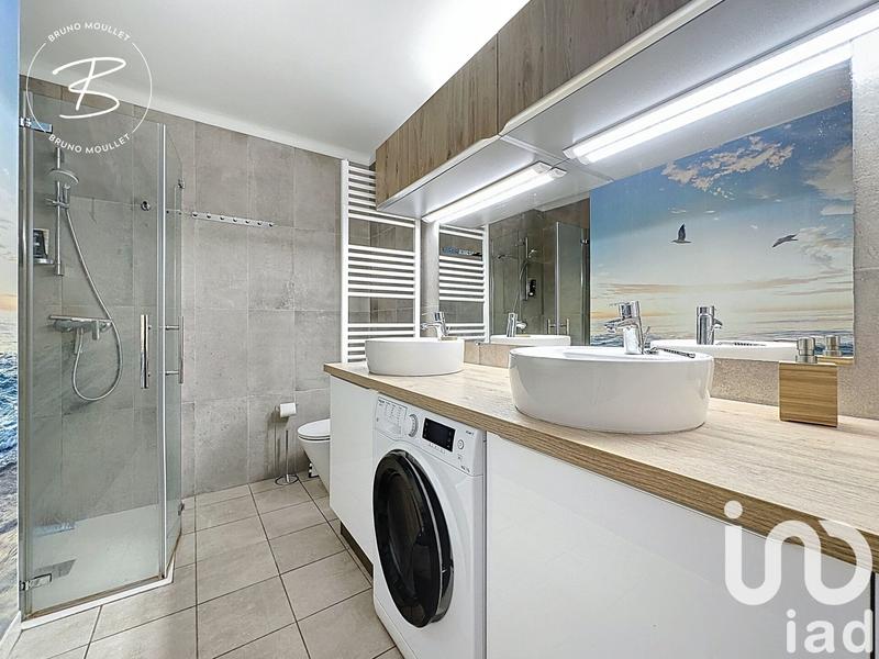 Maison - 180 m² - 9 pièces