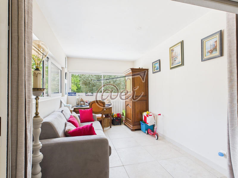 Villa - 435 m² - 10 pièces