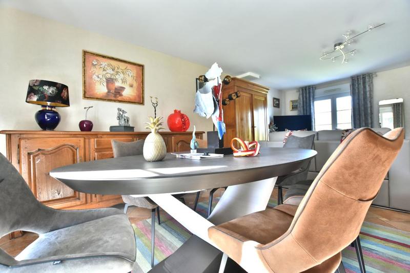 Maison - 102 m² - 5 pièces