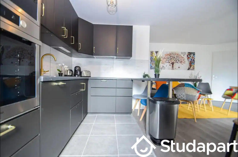 Chambre - 12 m² - 1 pièce