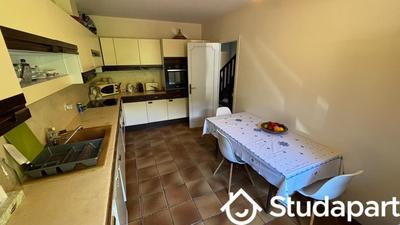 Chambre - 11 m² - 1 pièce