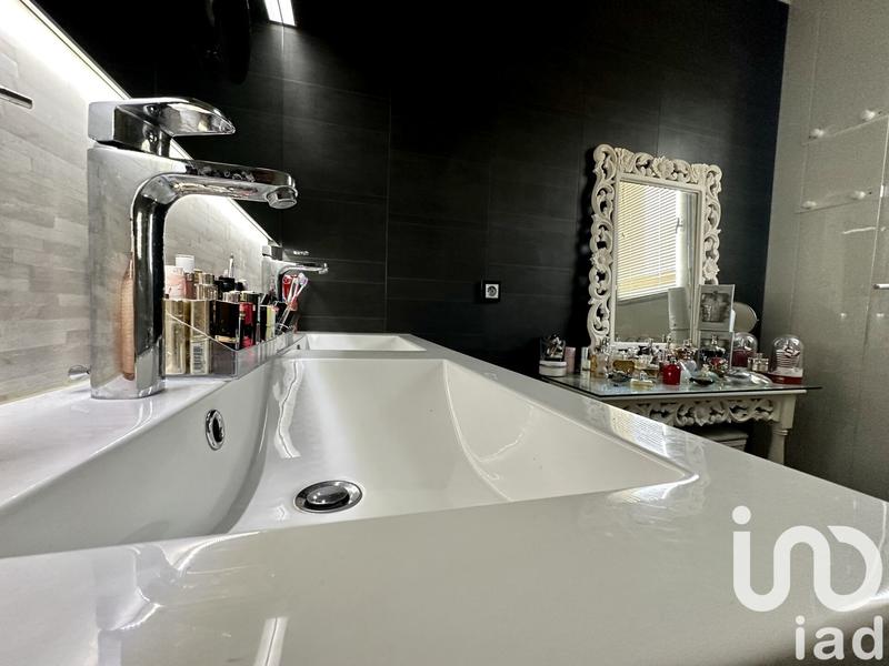 Maison - 190 m² - 7 pièces