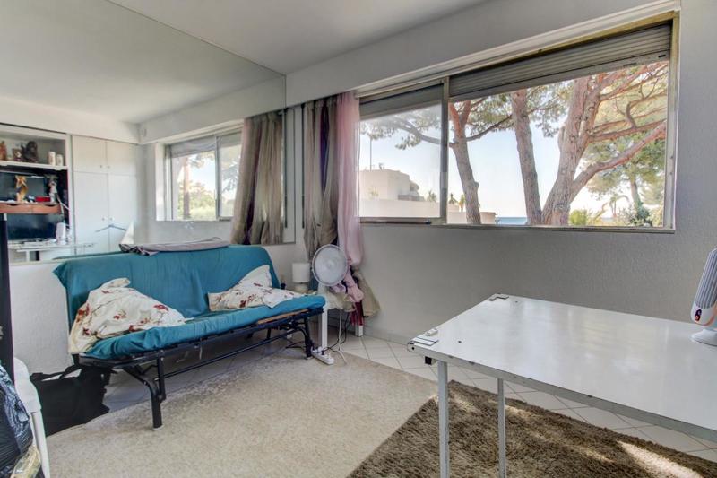 Studio - 14 m² - 1 pièce