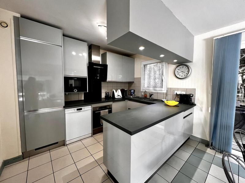 Maison - 111 m² - 5 pièces