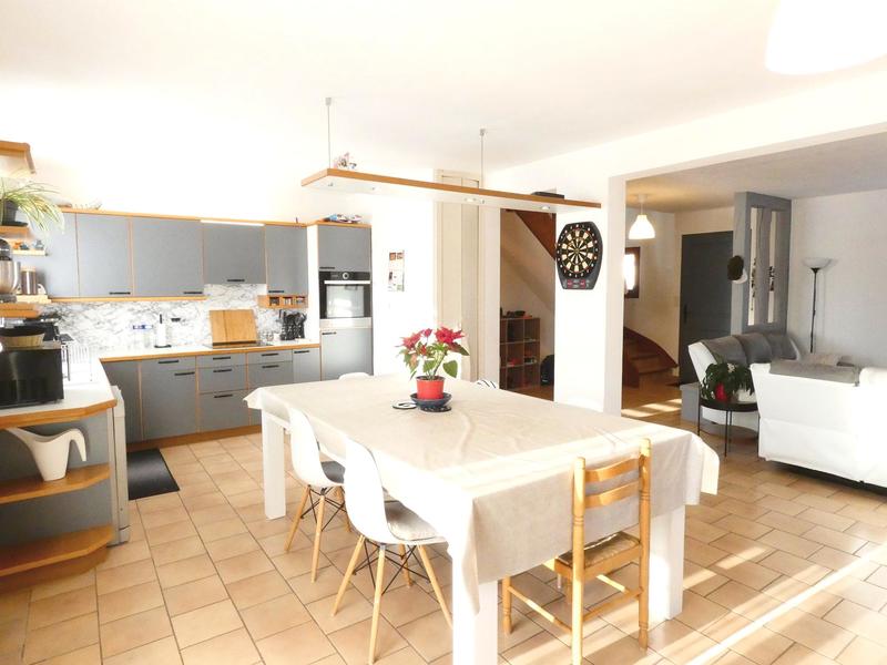 Maison - 165 m² - 7 pièces