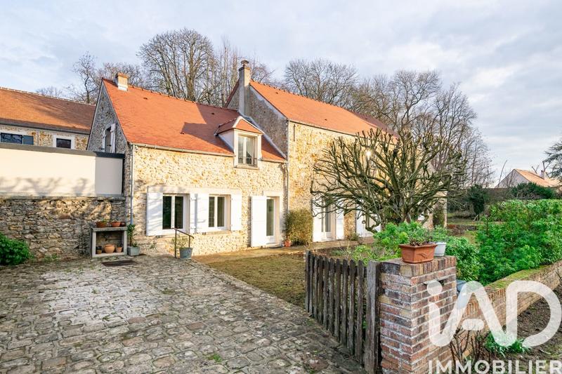 Maison - 180 m² - 7 pièces