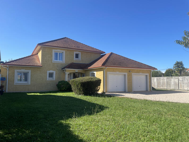 Maison - 187 m² - 7 pièces