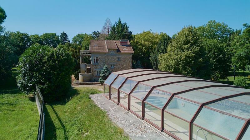 Propriété - 200 m² - 6 pièces