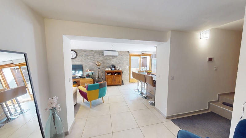 Appartement - 100 m² - 4 pièces