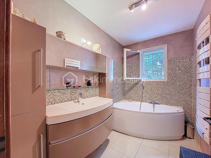 Villa - 135 m² - 6 pièces