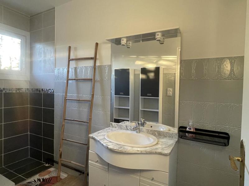 Pavillon - 205 m² - 8 pièces