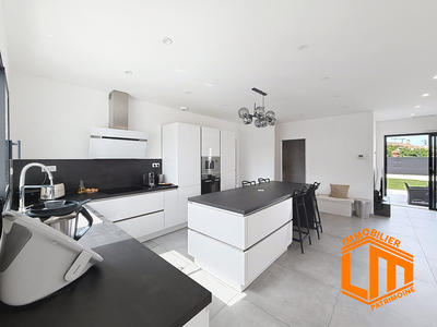 Maison - 105 m² - 4 pièces