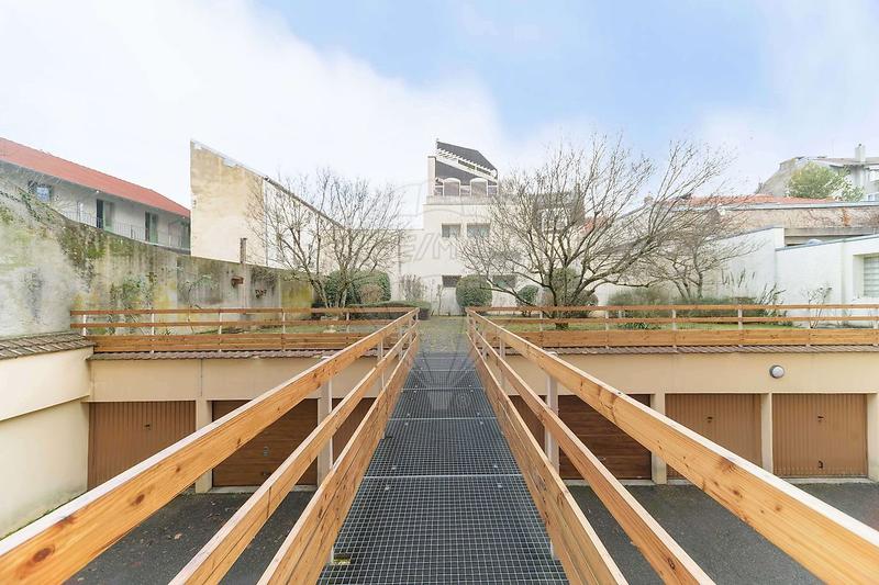 Appartement - 96 m² - 5 pièces