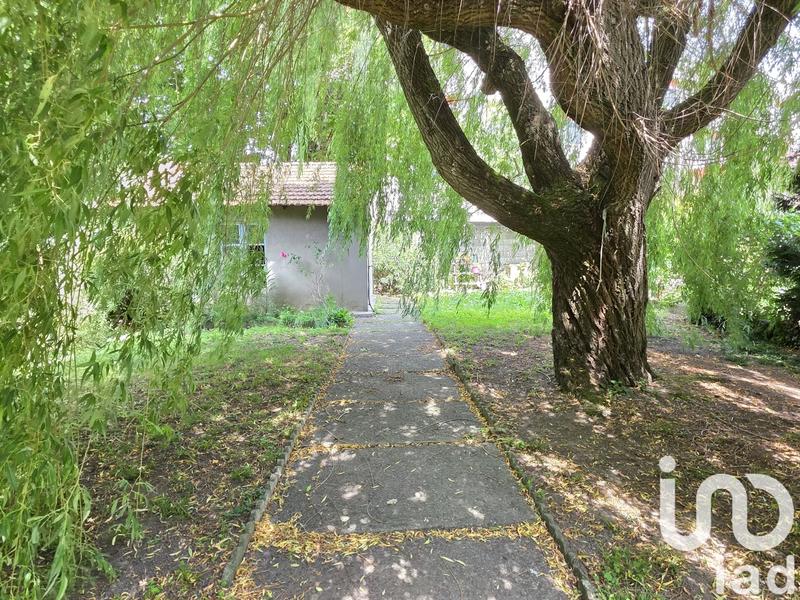 Maison - 217 m² - 9 pièces