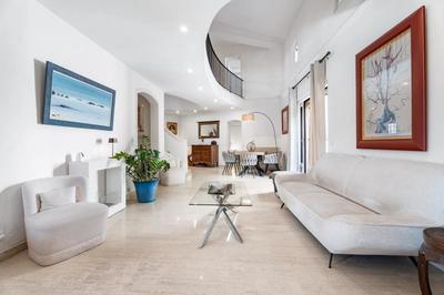 Maison d'architecte - 176 m² - 6 pièces