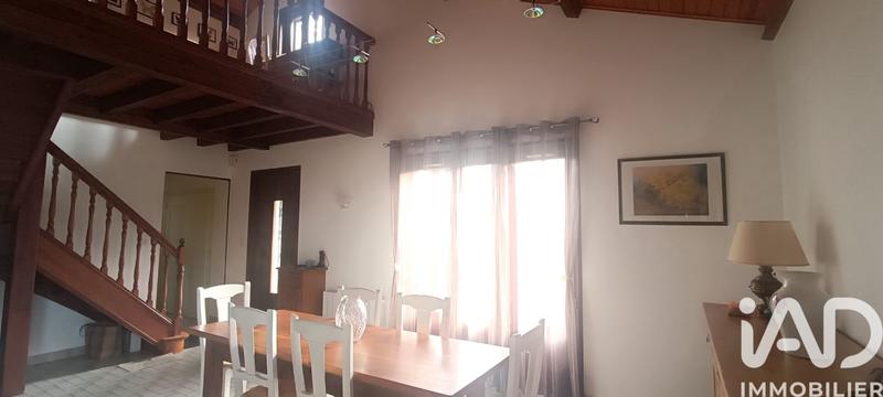 Maison - 122 m² - 6 pièces