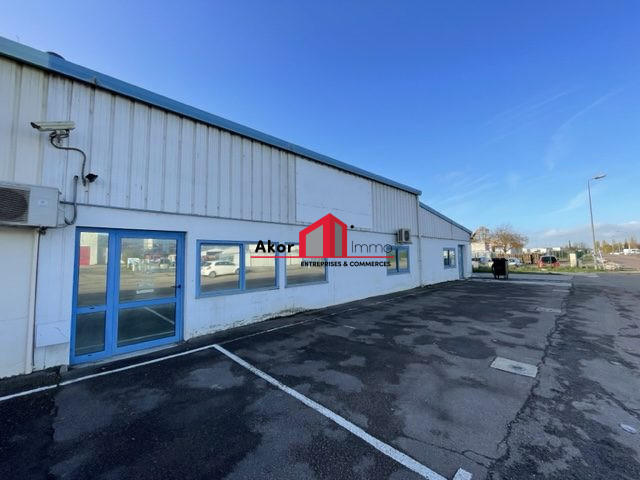 Local d'activités - 330 m² - 8 pièces