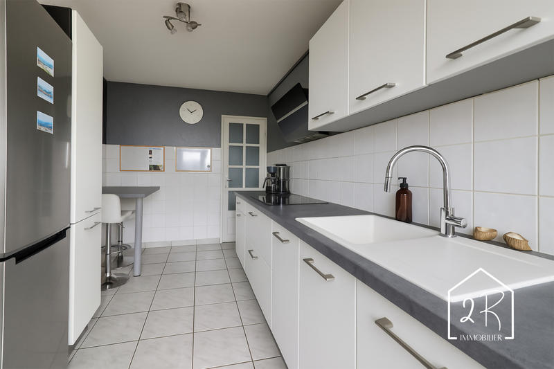 Appartement - 80 m² - 4 pièces