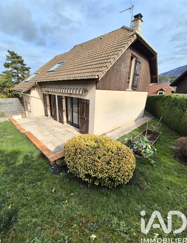 Maison - 97 m² - 5 pièces