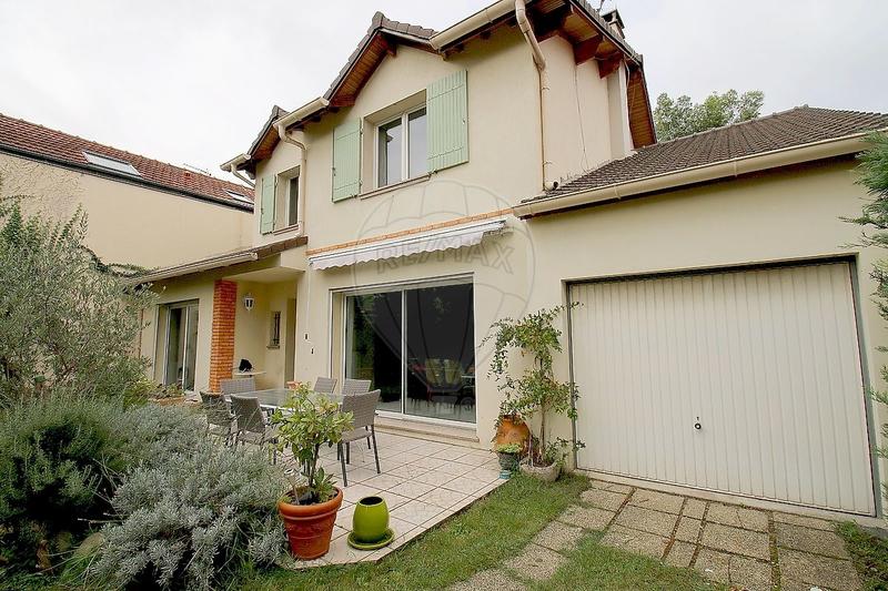 Maison - 140 m² - 7 pièces