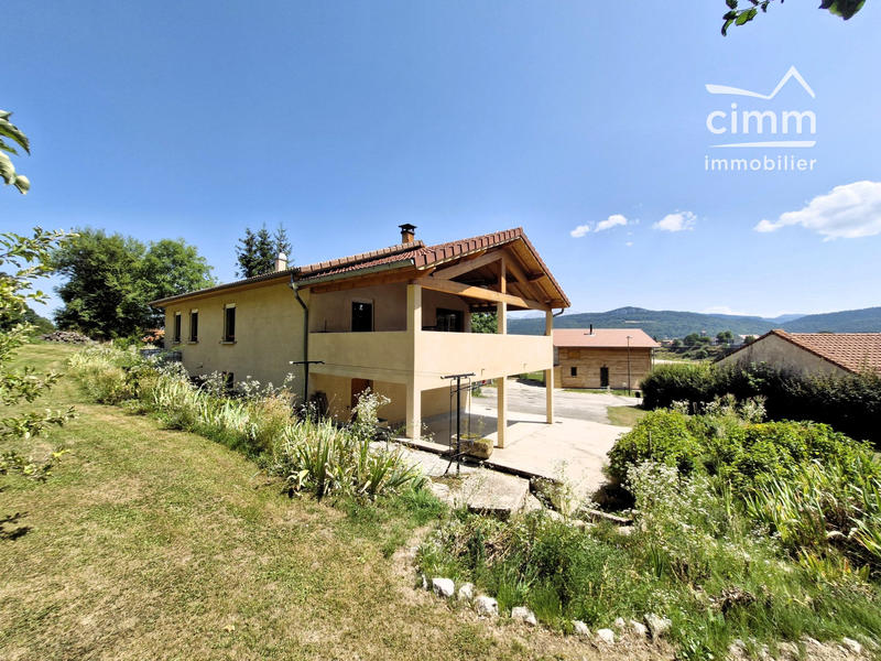 Maison - 111 m² - 5 pièces