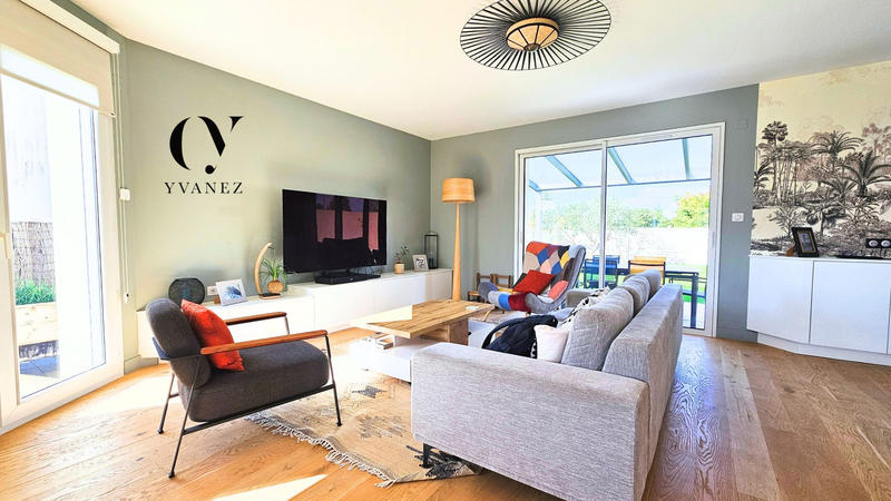 Maison - 122 m² - 7 pièces