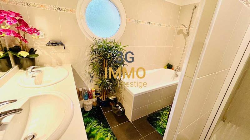 Maison - 79 m² - 4 pièces