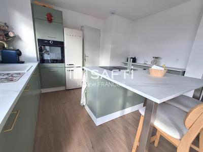 Maison - 96 m² - 4 pièces