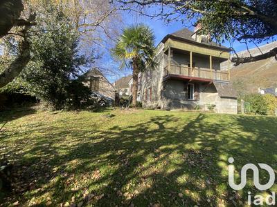 Maison - 190 m² - 7 pièces