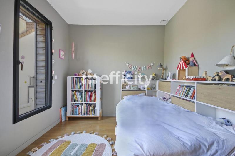 Villa - 145 m² - 6 pièces