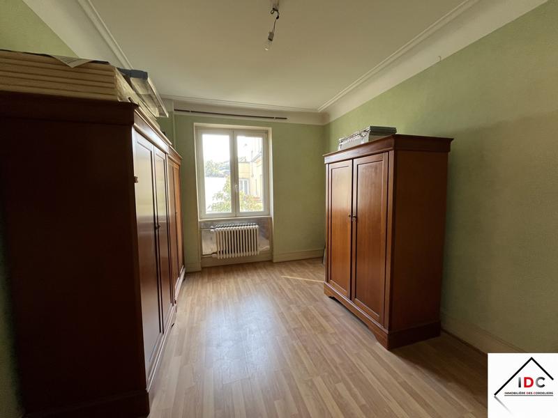 Appartement - 85 m² - 4 pièces