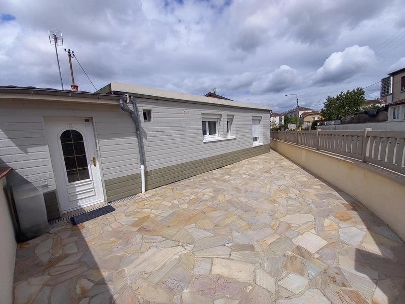 Maison - 96 m² - 3 pièces