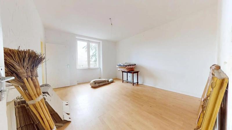 Propriété - 375 m² - 18 pièces