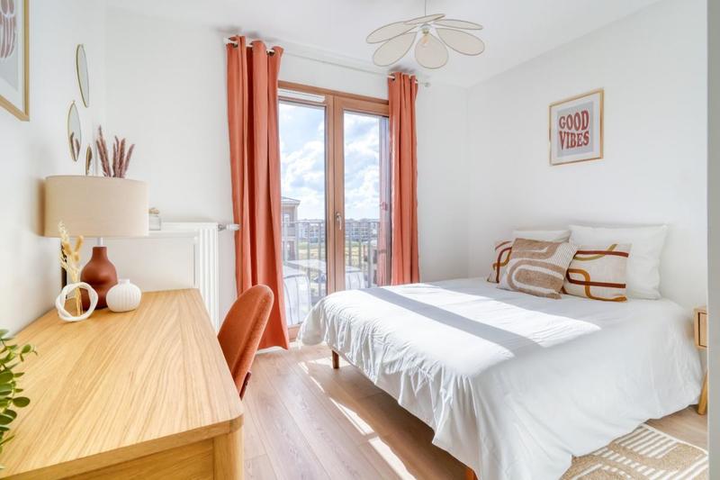 Chambre - 9 m² - 1 pièce