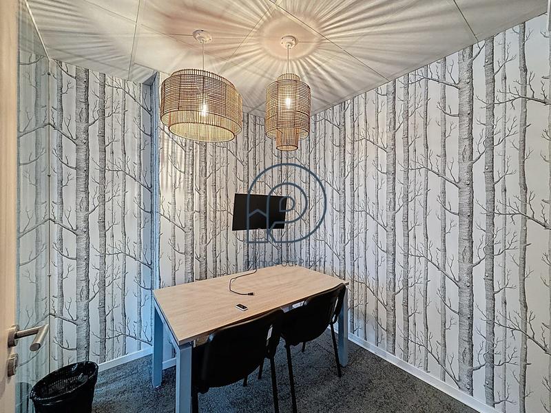Bureau - 305 m²