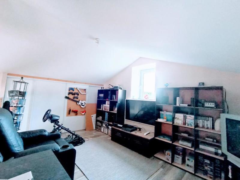 Maison - 220 m² - 12 pièces