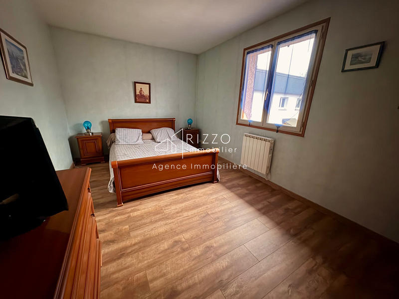 Maison - 167 m² - 6 pièces