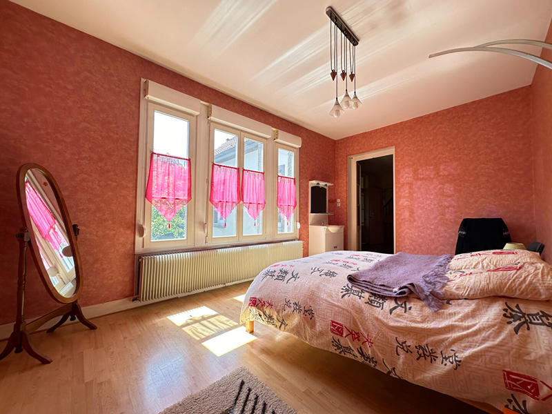 Maison - 161 m² - 7 pièces