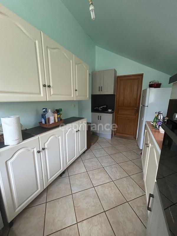 Maison - 143 m² - 9 pièces