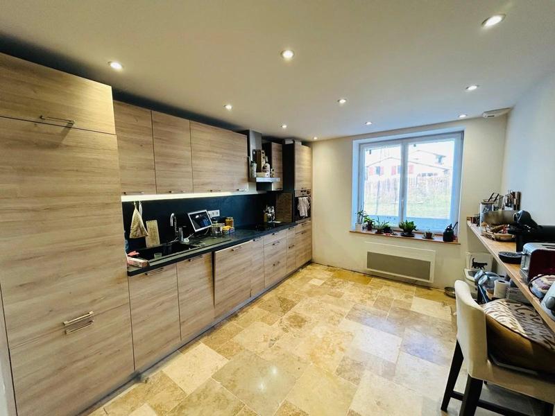 Maison - 122 m² - 5 pièces