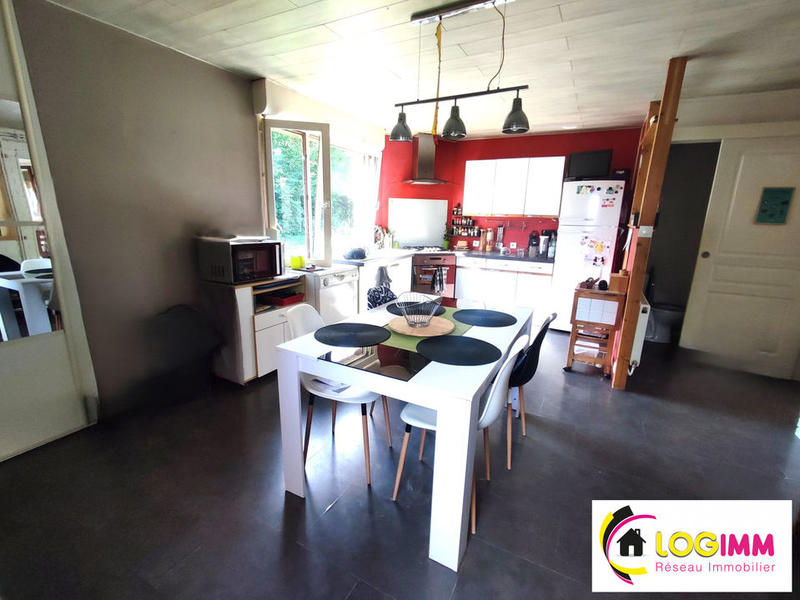 Maison - 120 m² - 8 pièces