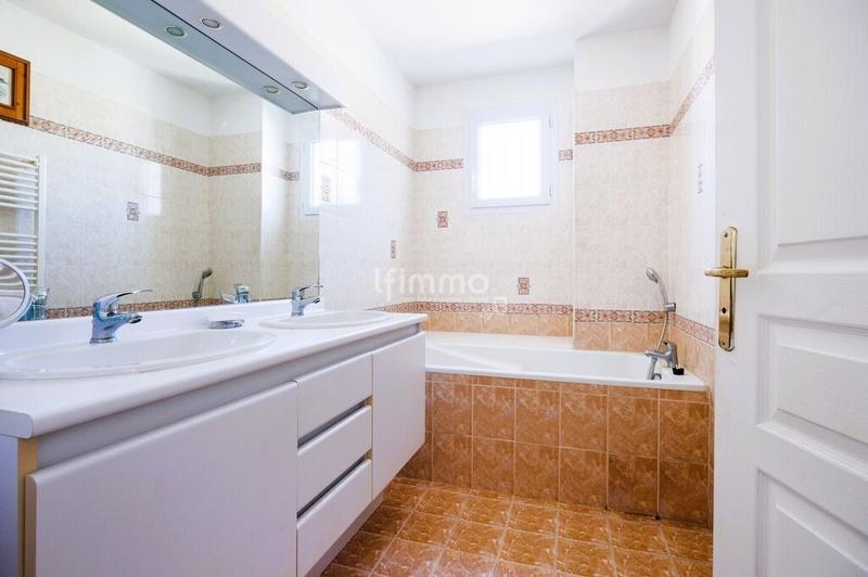 Maison - 125 m² - 5 pièces